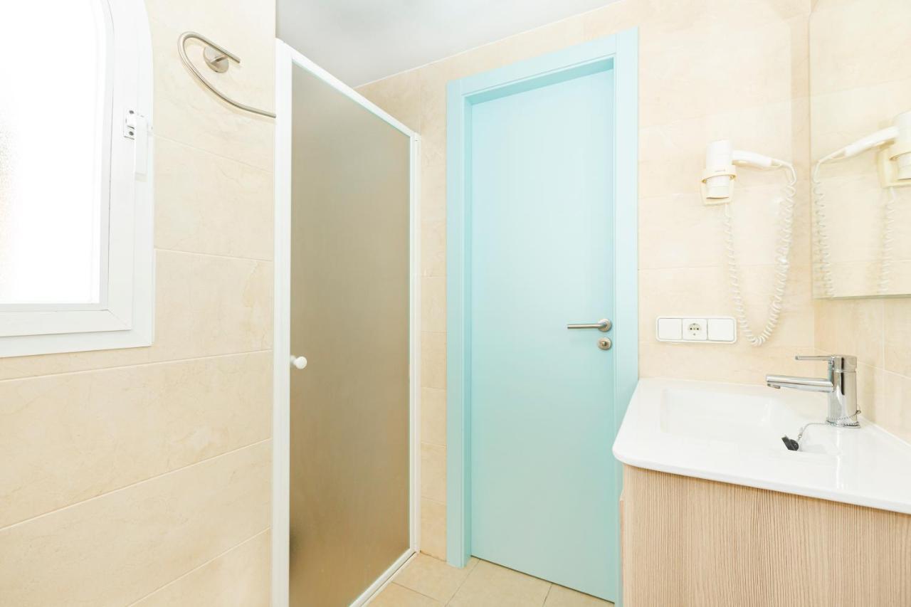 One-Bedroom Apartment,1006724980:JPEG