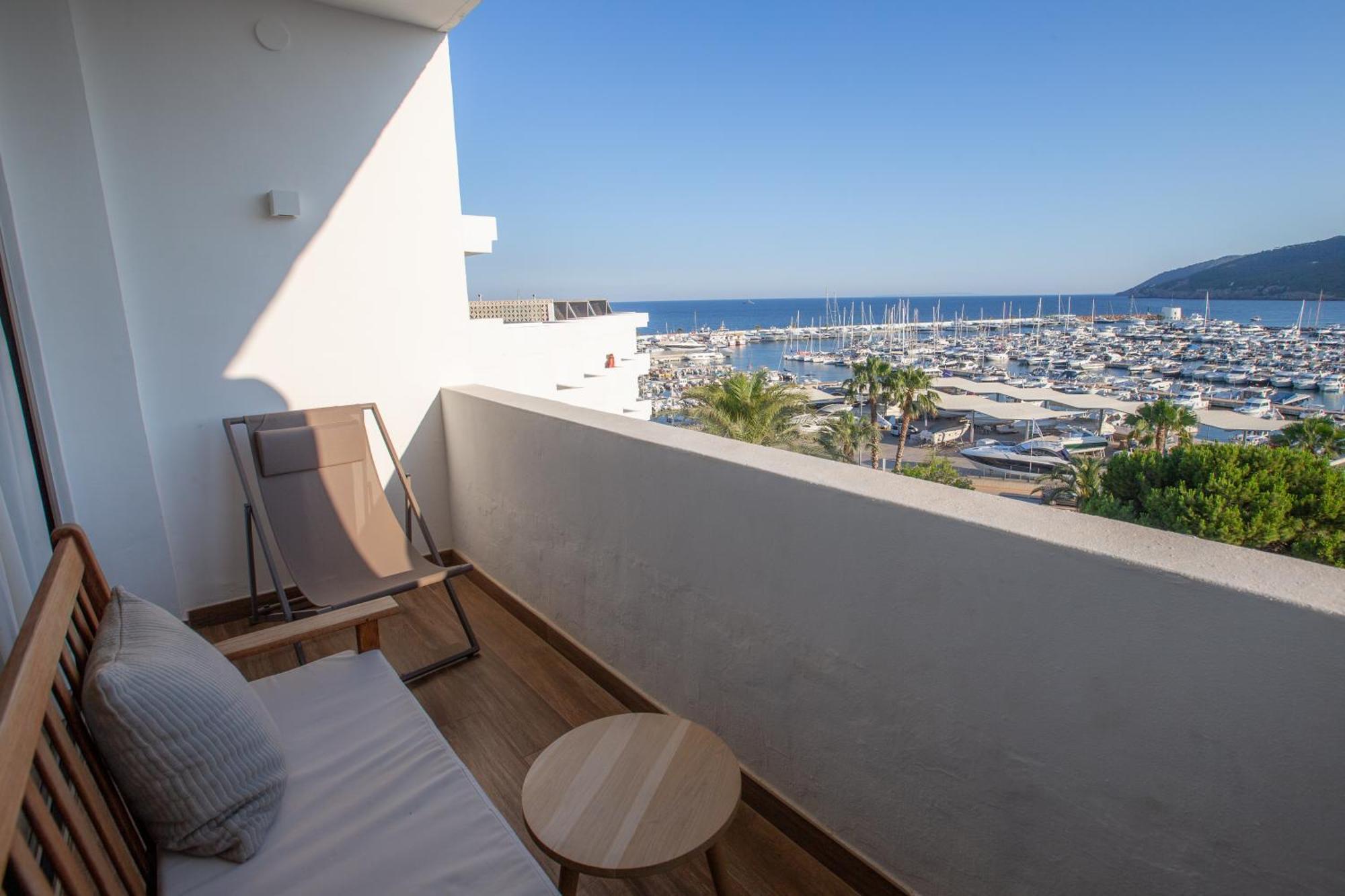 Premium Double Room with Terrace