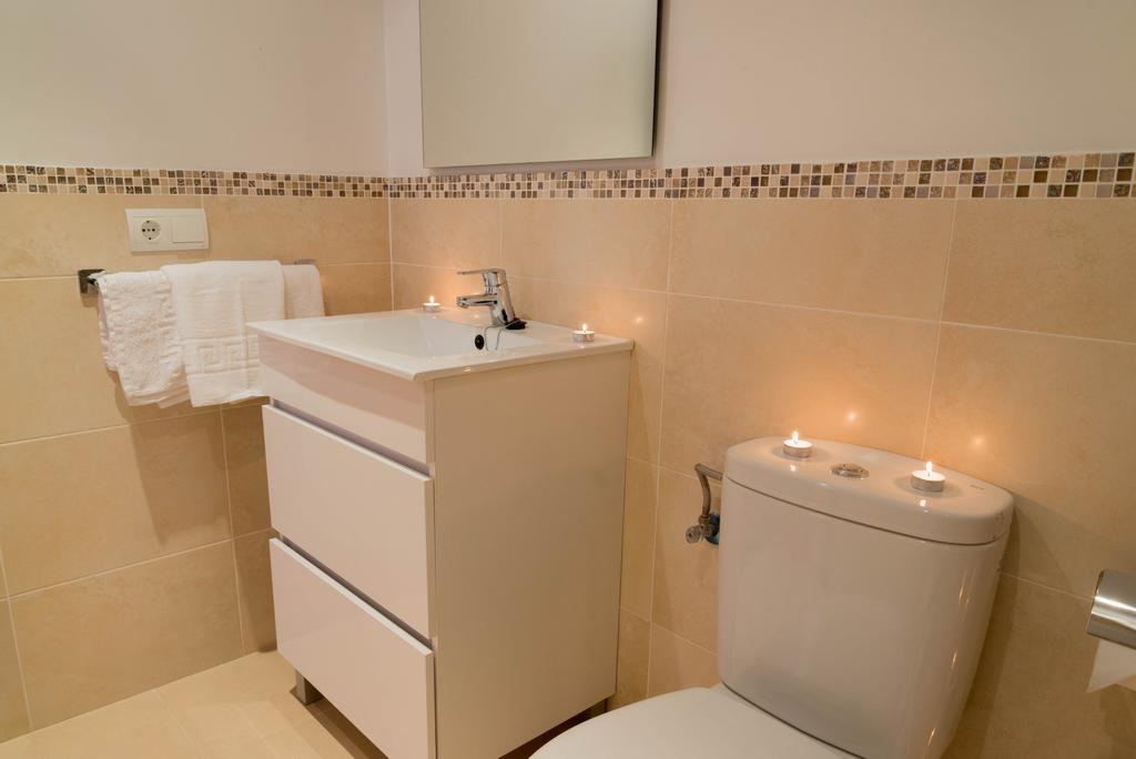 Two-Bedroom Apartment (4-5 Adults)