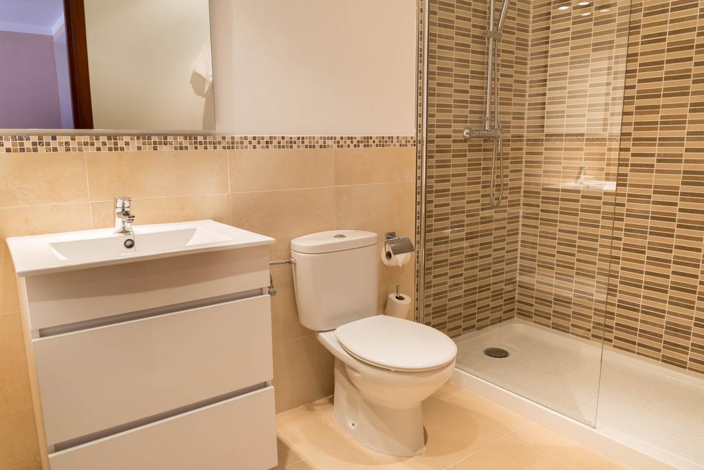 Three-Bedroom Apartment (6-7 Adults)