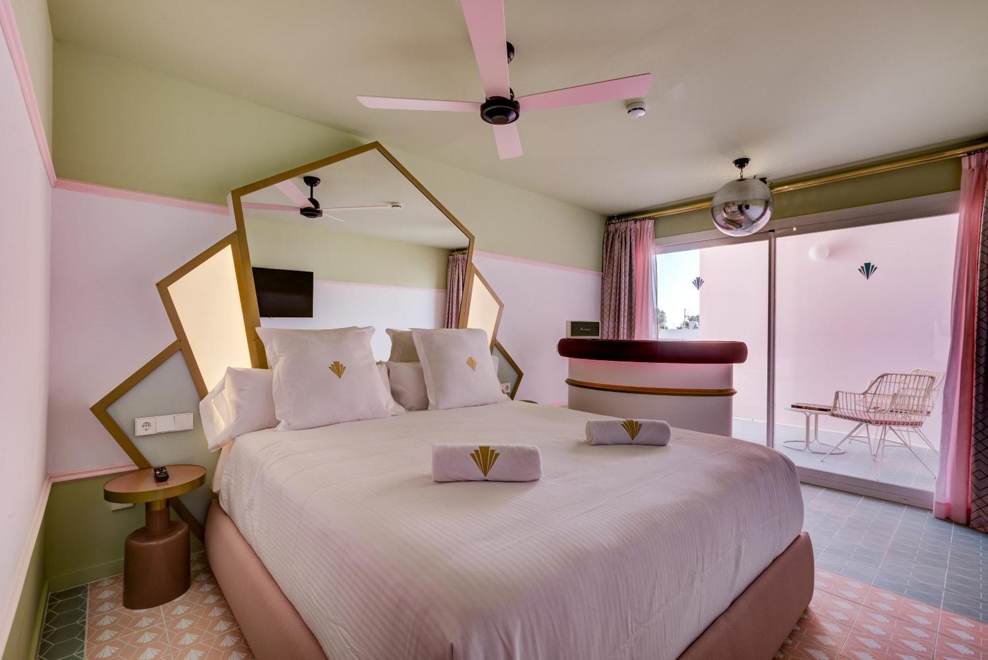 Junior Suite,1267414312:JPEG
