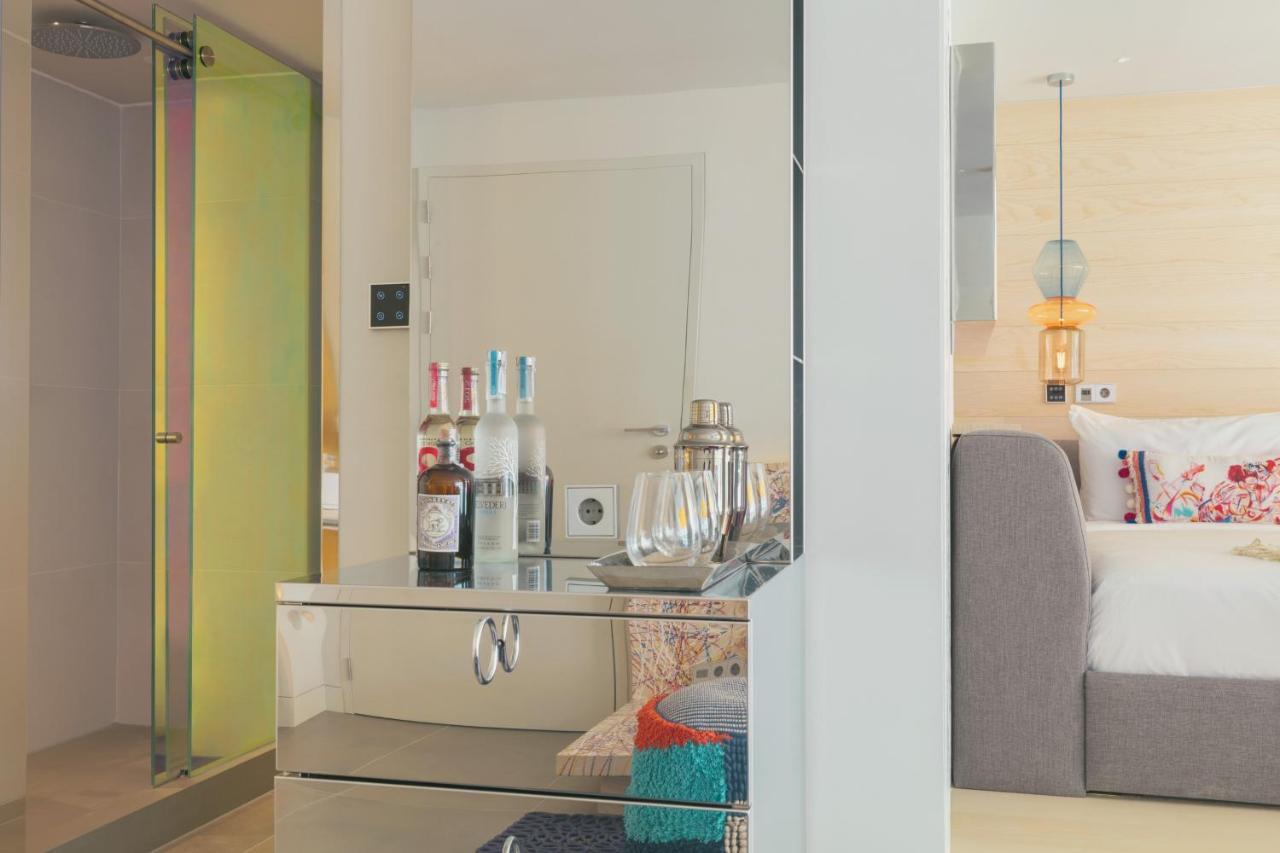 Premier Corner King Suite with Terrace