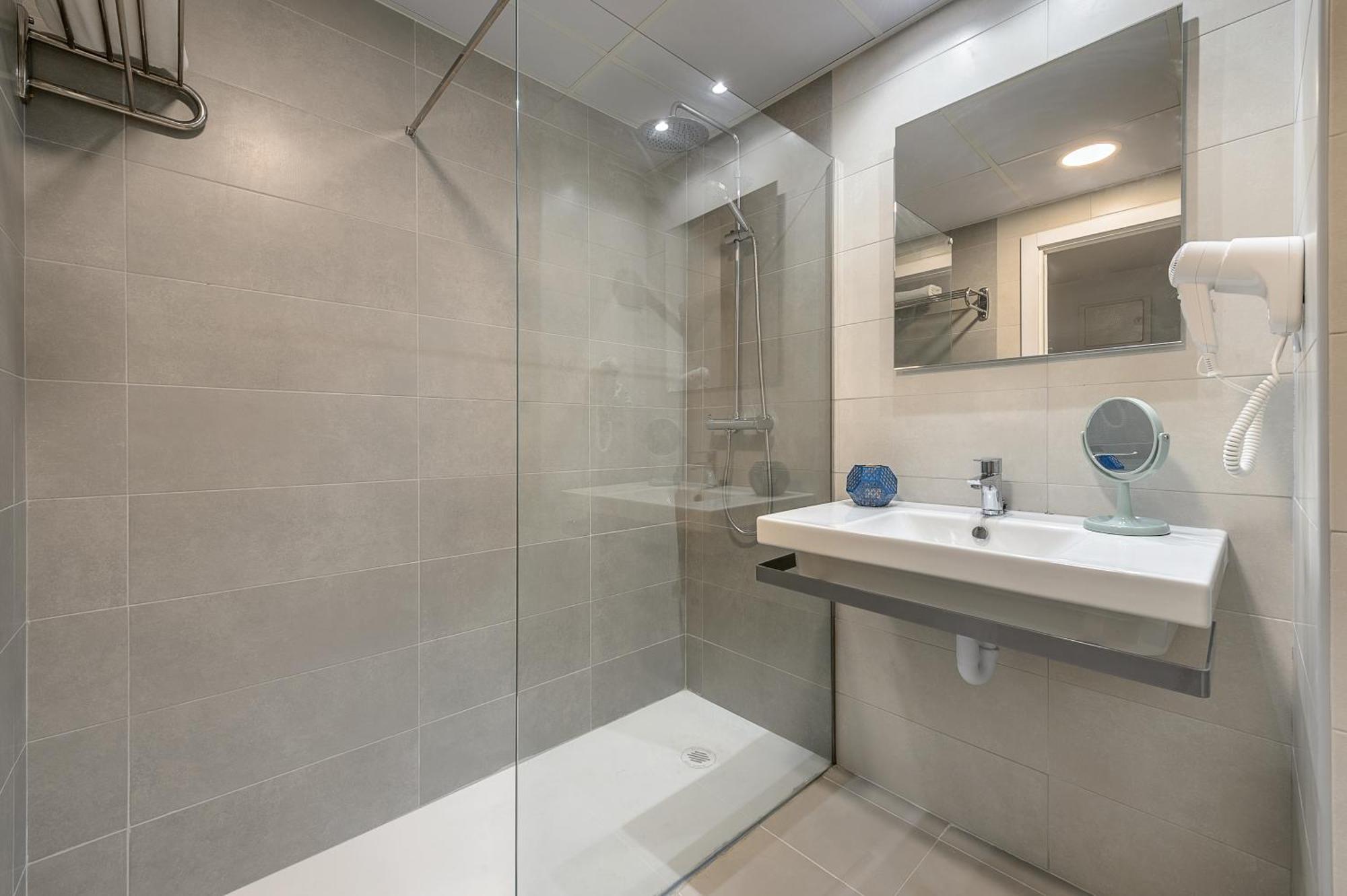 Superior Twin Room with Sea View