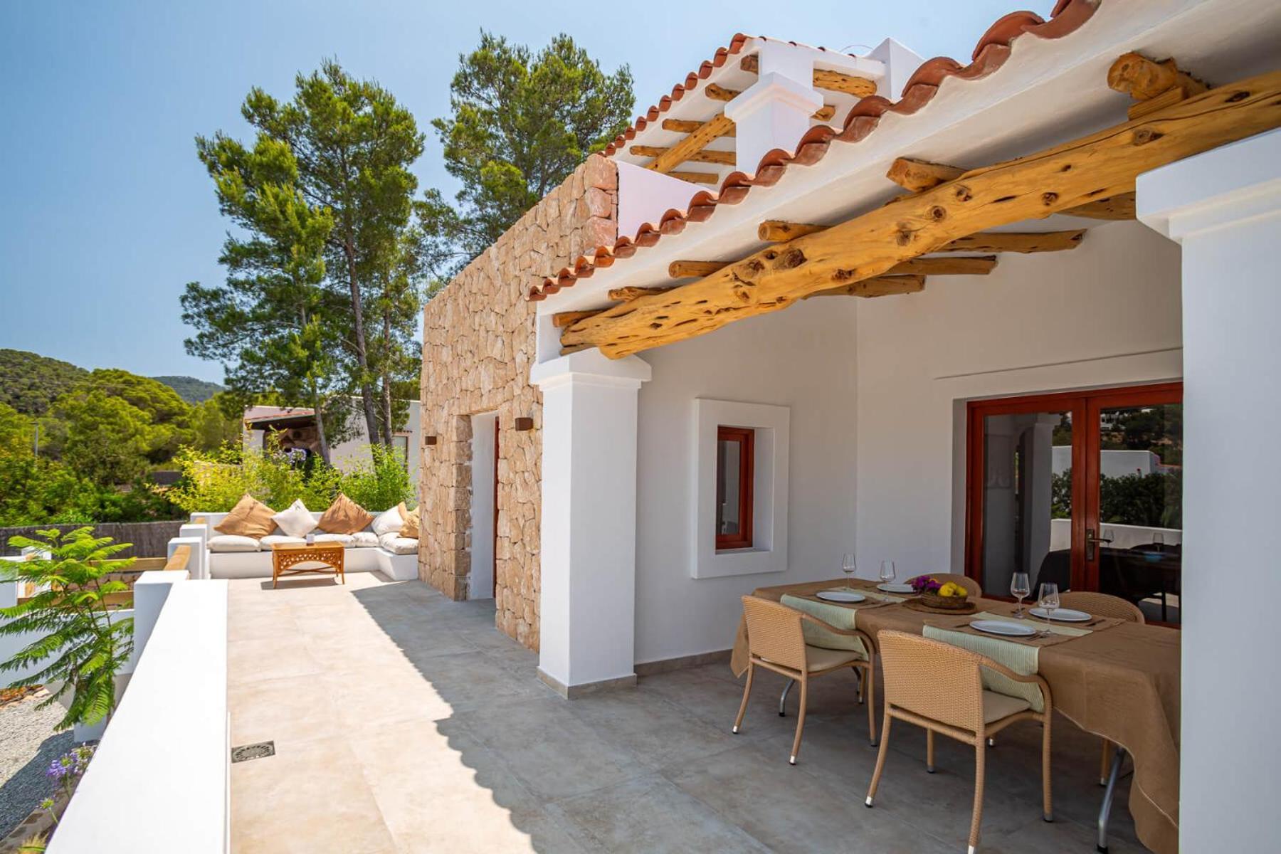 Four-Bedroom Villa,1554174139:JPEG