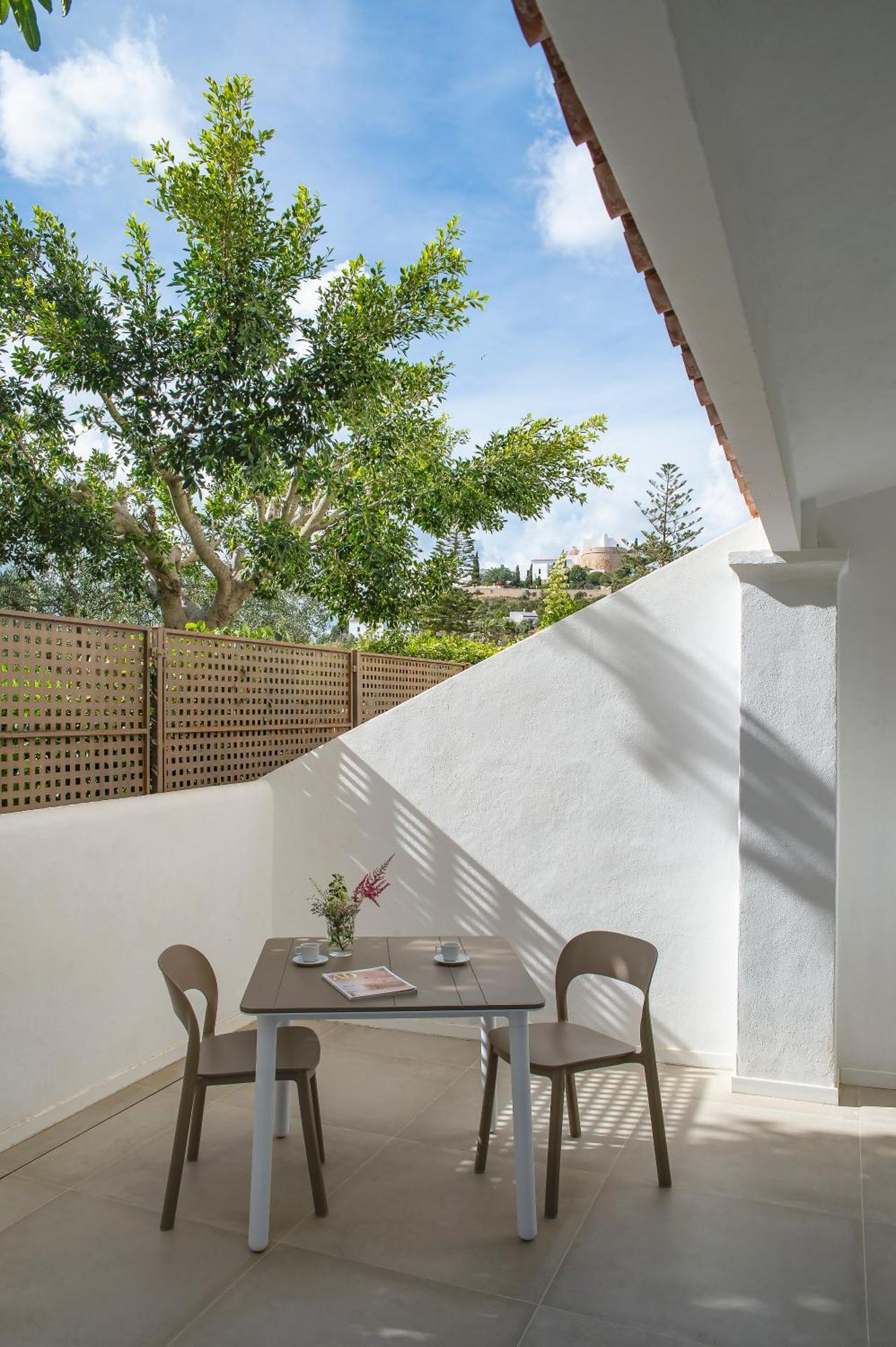 Studio,1664657062:JPEG