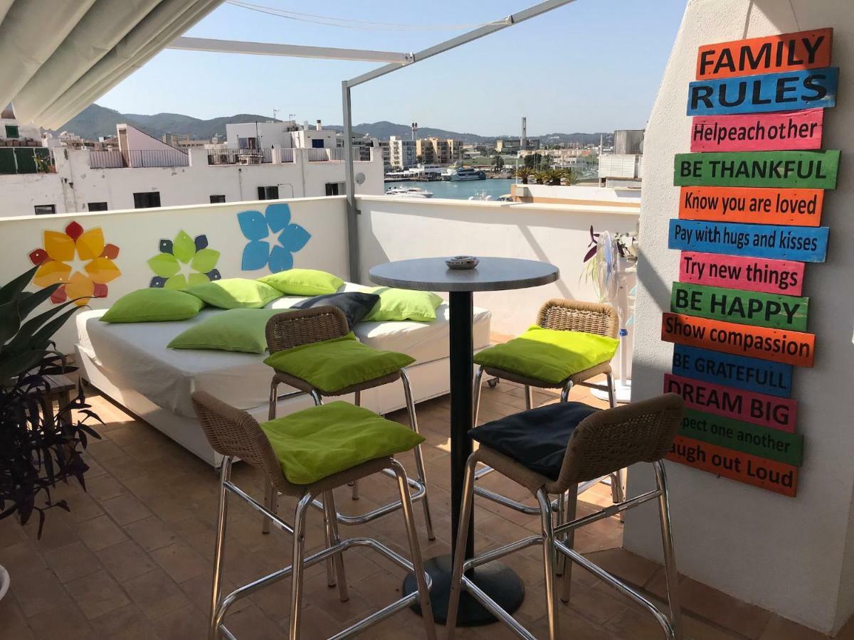 Apartamento com Varanda