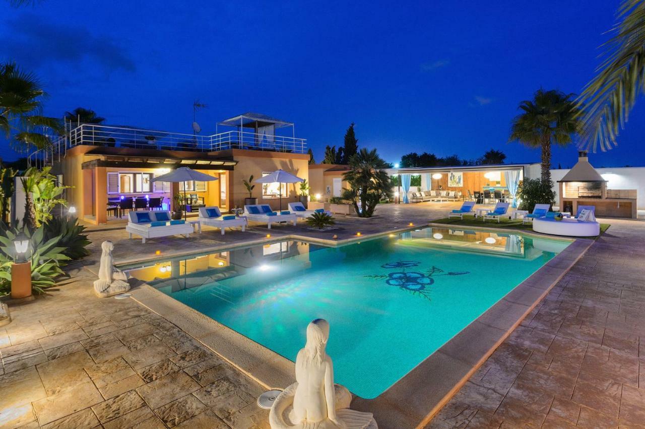 Deluxe Villa,873376310:JPEG