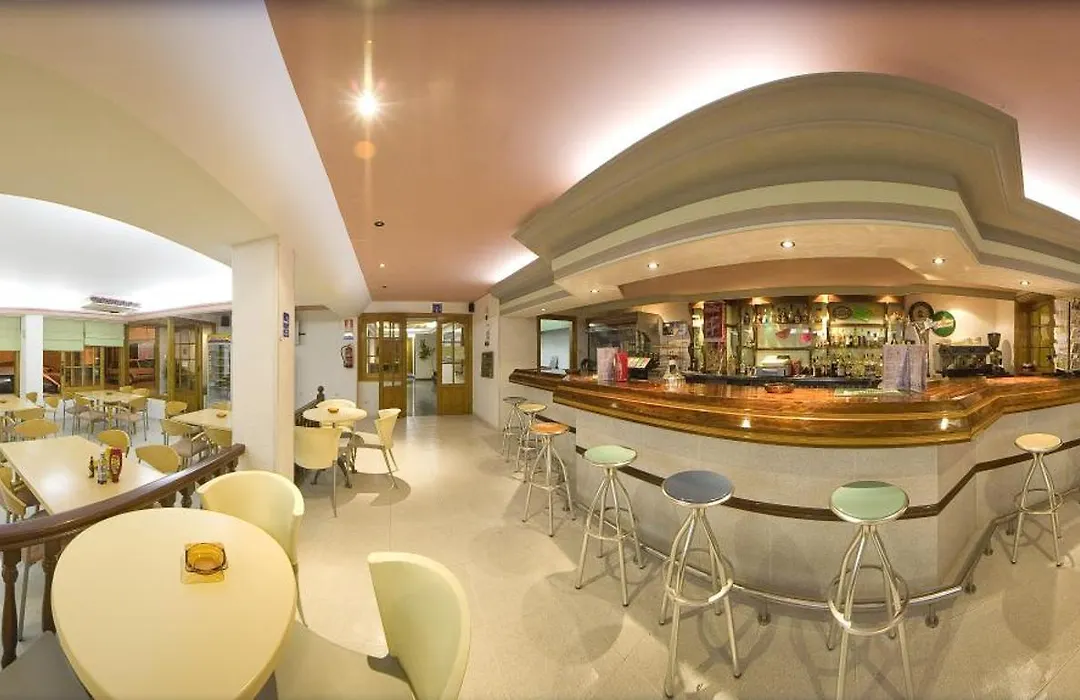 Hostal Adelino-1