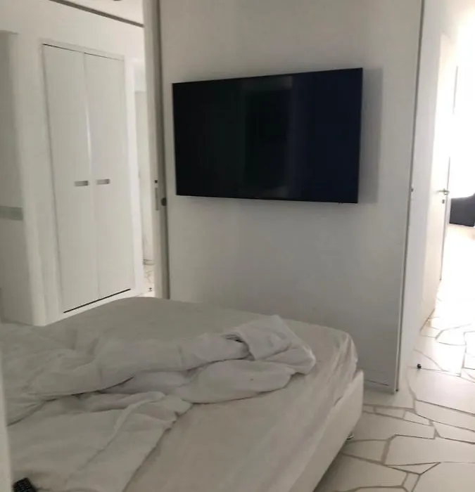 Ibiza Boas Royal-1
