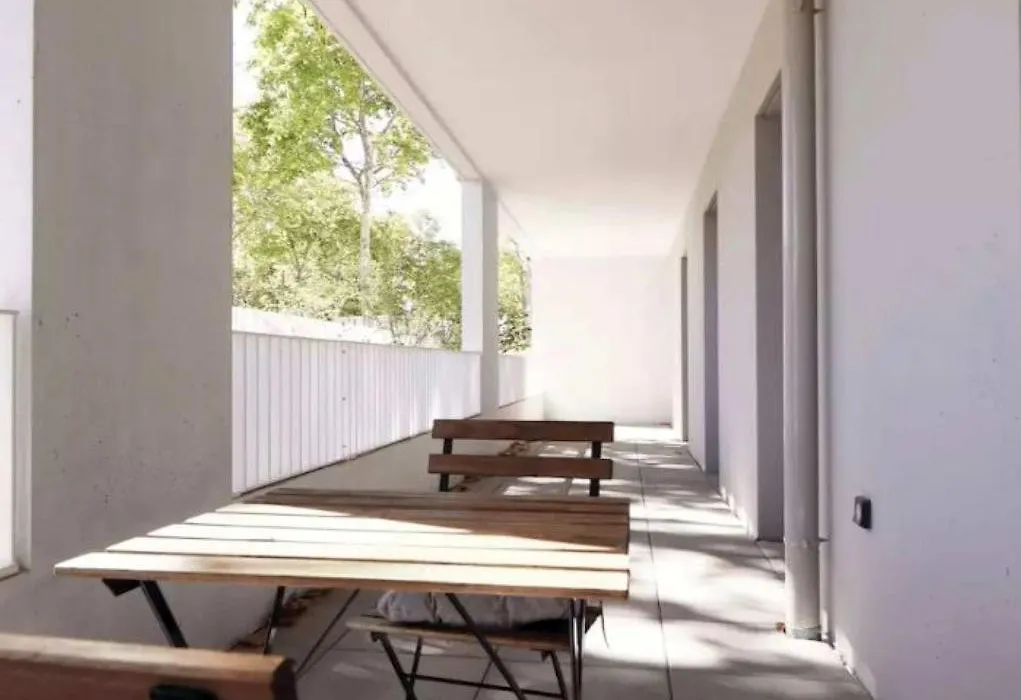 Two Bedroom Apartment With Pool-1