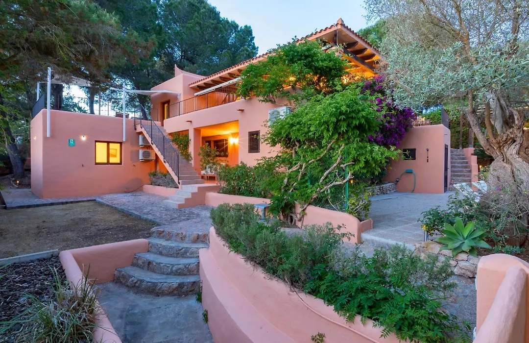 Villa In San Rafael Ibiza Sleeps 12-1
