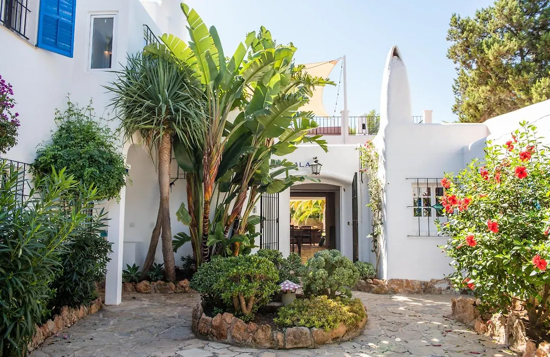 Villa 8Br, Sea Views, Walk To The Beach, Pool-1