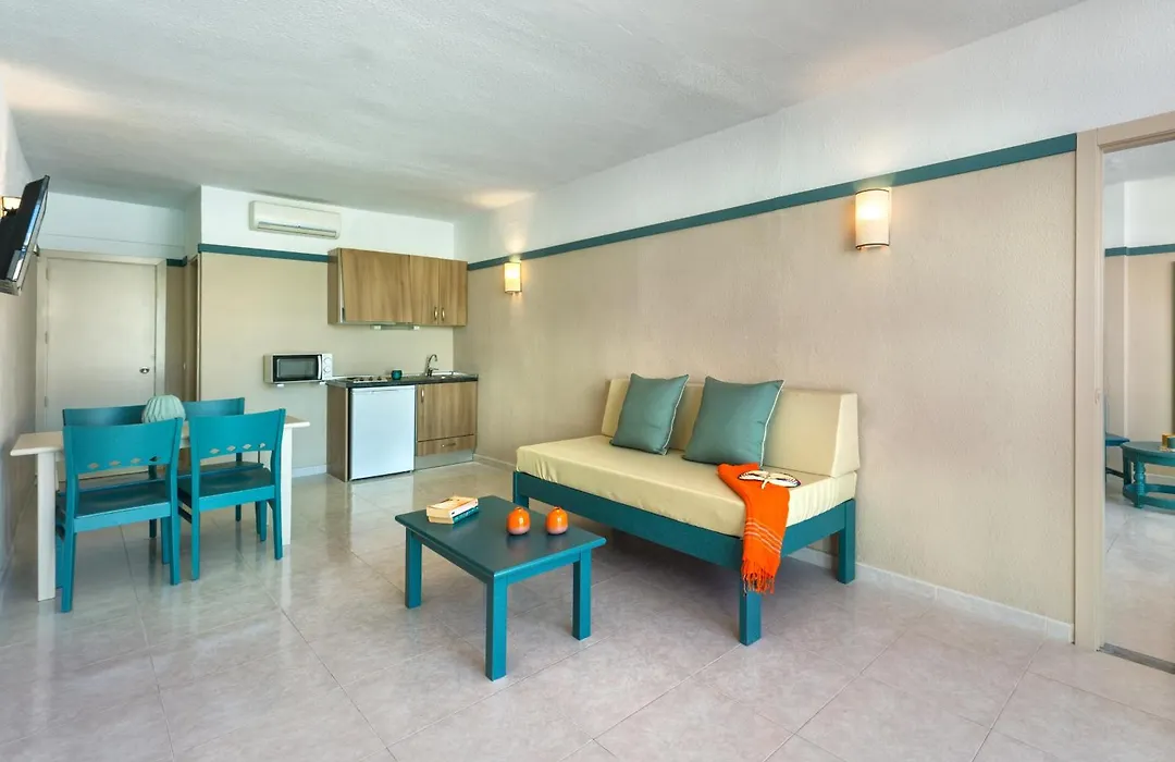 Aparthotel Vibra Club Maritim-1
