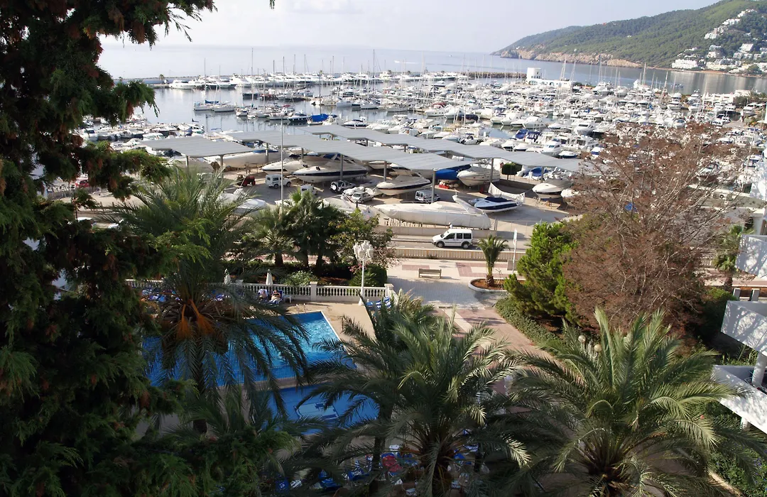 Hotel Tres Torres-1