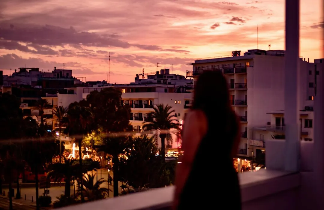 The White Apartments (Adults Only)-1