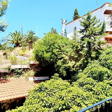 Granada Apartments Familiar Deluxe-3