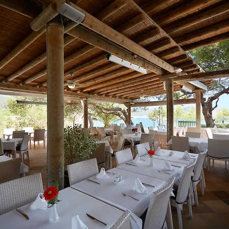 Invisa Hotel Club Cala Blanca-2