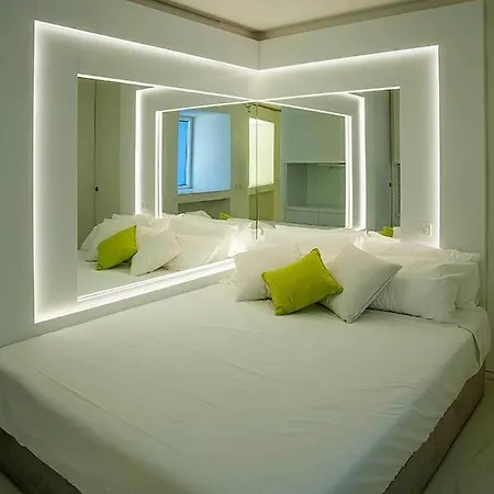 Luxury Apartment To Share W Me - I Live Here - Dalt Vila Views And Gym-2