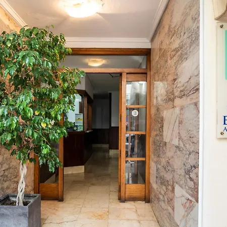 Apartamentos El Moro-3