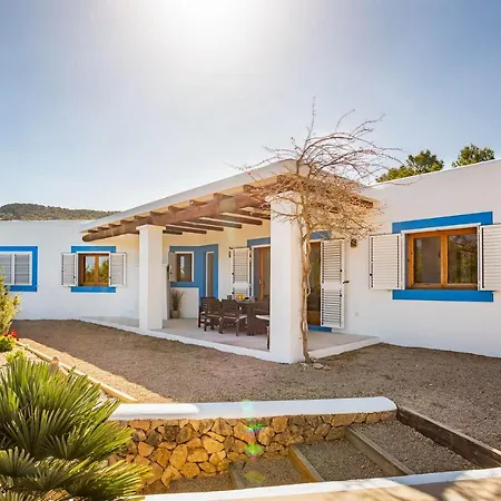 Encantadora Casa Con Piscina Y Barbacoa-2