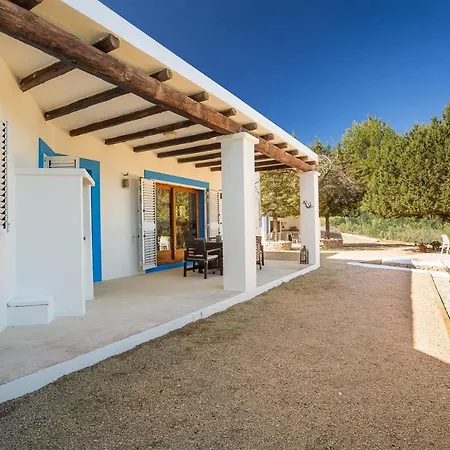 Encantadora Casa Con Piscina Y Barbacoa-3