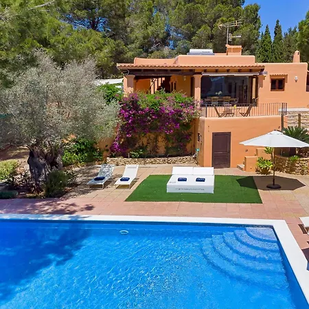 Villa In San Rafael Ibiza Sleeps 12-2