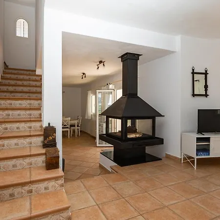 Charming Villa With Pool, Can Toni Mateu.-3