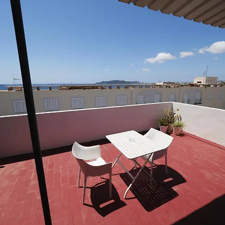 Hostal Giramundo-2