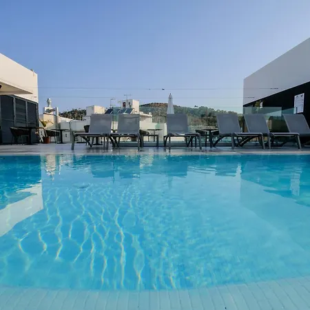 Azuline Hotel M-3
