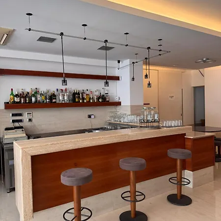 Hotel Marfil-2