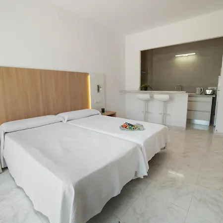Apartamentos Playa Sol-2