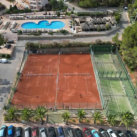 Invisa Hotel Club Cala Blanca-3