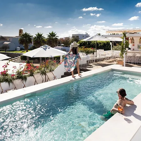Gatzara Suites Santa Gertrudis-3