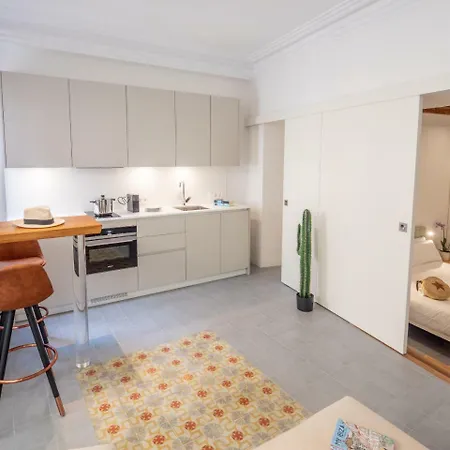 Es Palauet Brandnew one suite apartment in Ibiza center-2