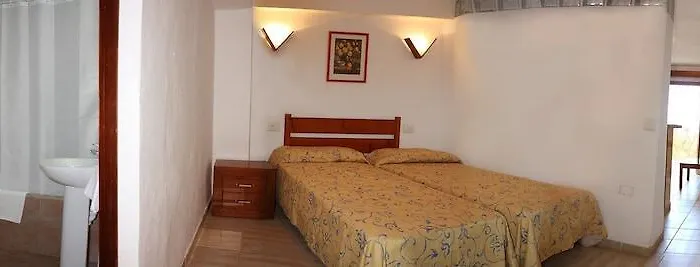Apartamentos Llevant Playa d'en Bossa