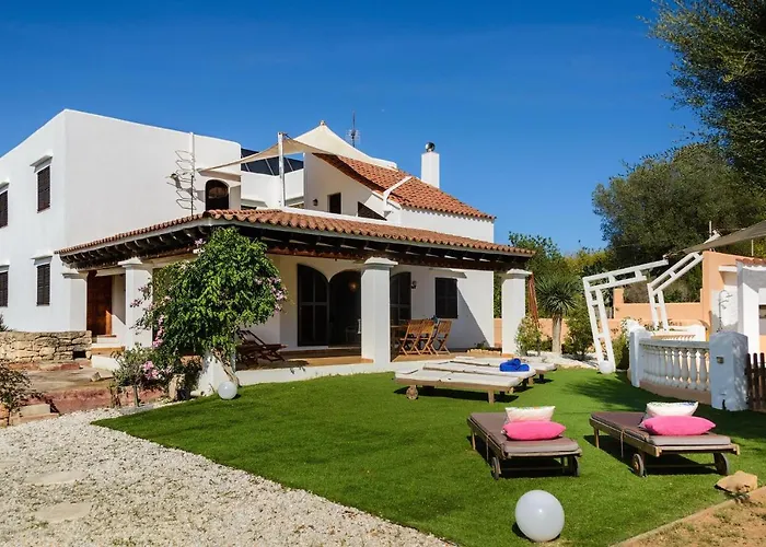 Villa Cas Bayarol à Santa Eulària des Riu acceptant les animaux