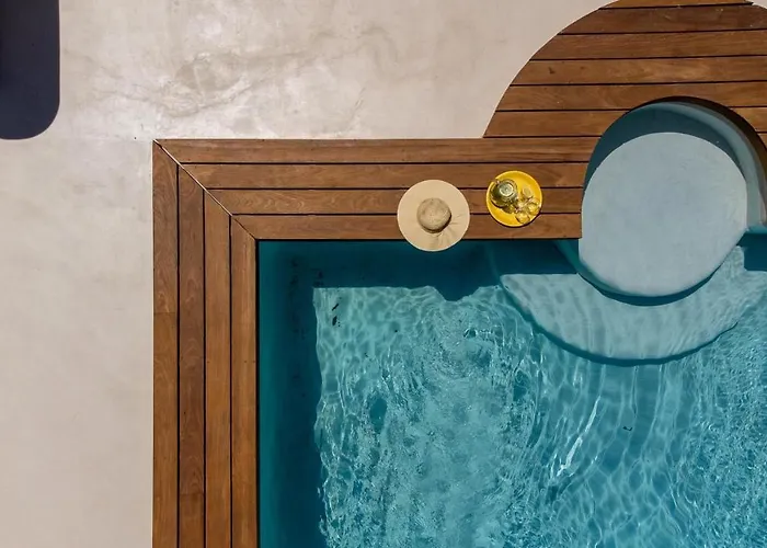 Oasis Villas Complex Cala Llonga 