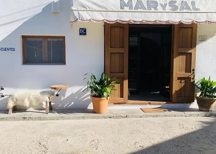 Hostal Mar y Sal San José