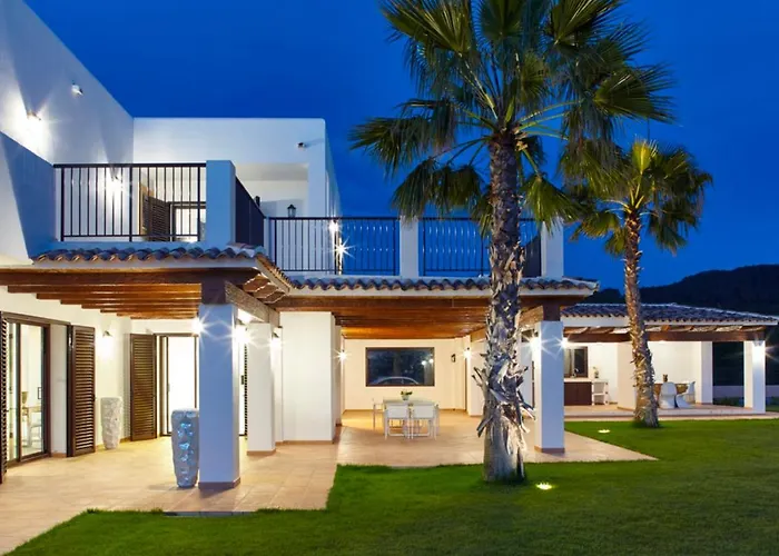 Casa Valle Villa San Antonio Abad
