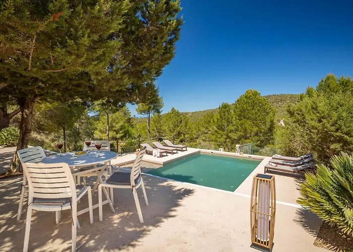 Encantadora Casa Con Piscina Y Barbacoa Cala Tarida 