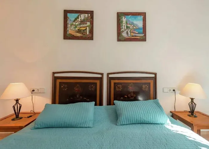 Perfect Villa With Pool Cala Llonga 