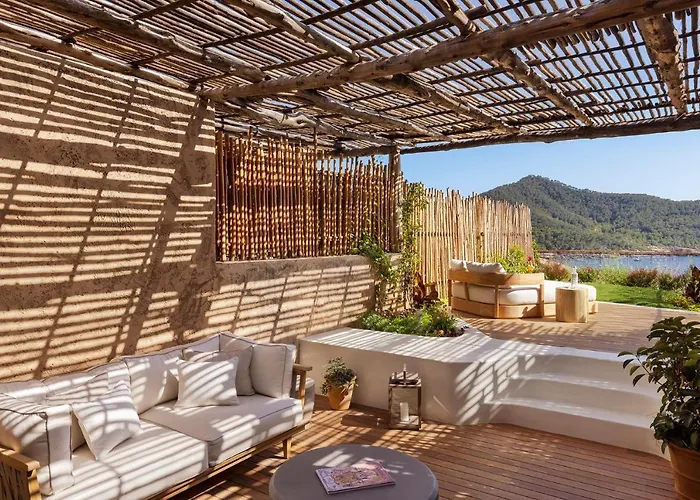 Hoteles de cinco estrellas en Ibiza