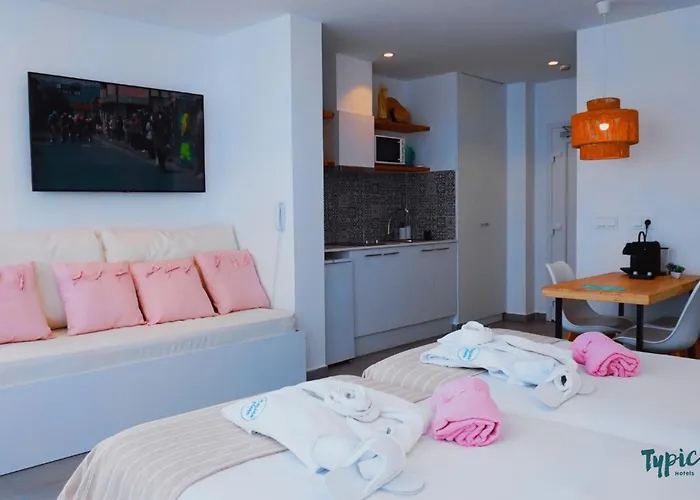 Marina Playa Hotel Apartments By Typic Hotels - Adults Only Sant Antoni de Portmany