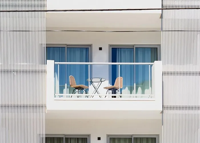 The Olive Boutique Suites & Spa Cala Llonga 