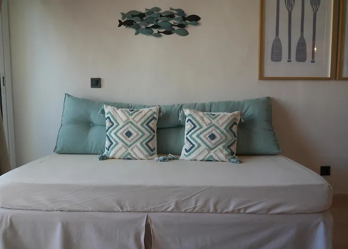 Apartamentos Ses Veles Cala Llonga 
