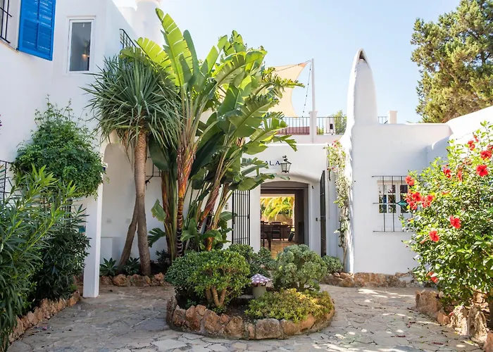 Haustierfreundliches Villa 8Br, Sea Views, Walk To The Beach, Pool Santa Eulària des Riu