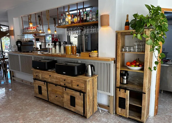 Pet friendly Atlas Apartments Ibiza Santa Eularia des Riu