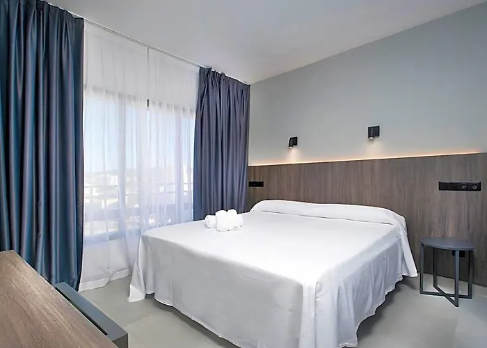 Hotel Base - Adults Only San Antonio Abad