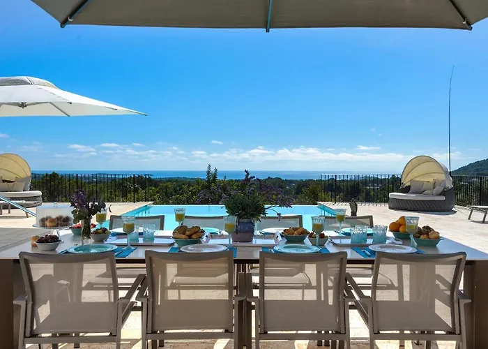 Haustierfreundliches New! Villa Can Prats Deluxe Heated Pool Santa Eulària des Riu